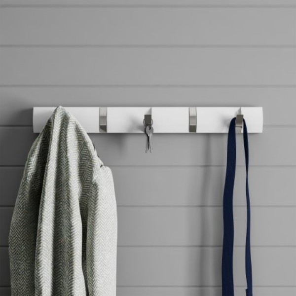 Hastings Home Wall Rail-Mounted Hanging Rack, 5-Retractable Hooks for Entryway, Hallway, Bedroom Storage (White) 411659MGO